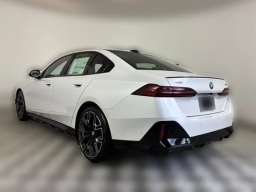 BMW 5 Series 550e xDrive Sedan 2027