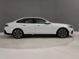 BMW 5 Series 550e xDrive Sedan 2026