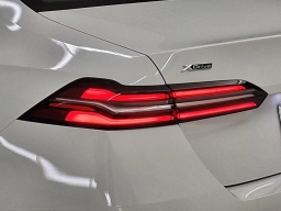 BMW 5 Series 550e xDrive Sedan 2026