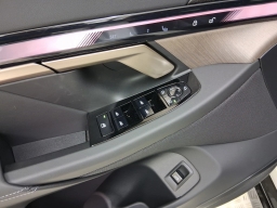 BMW 5 Series 550e xDrive Sedan 2026