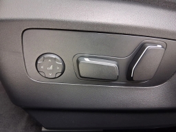 BMW 5 Series 550e xDrive Sedan 2026