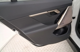 BMW 5 Series 550e xDrive Sedan 2026