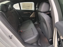 BMW 5 Series 550e xDrive Sedan 2026