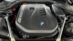 BMW 5 Series 550e xDrive Sedan 2027