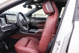 BMW 7 Series 740i Sedan 2026