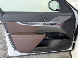 BMW 7 Series 740i Sedan 2026