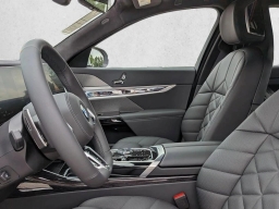 BMW 7 Series 740i Sedan 2026