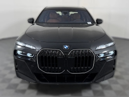 BMW 7 Series 740i Sedan 2026
