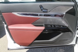 BMW 7 Series 740i Sedan 2026