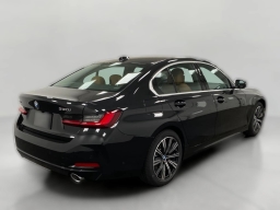 BMW 3 Series 330i xDrive Sedan 2026