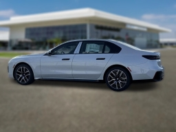 BMW 7 Series 740i xDrive Sedan 2026
