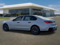 BMW 7 Series 740i xDrive Sedan 2026