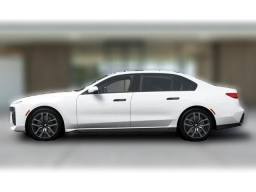 BMW 7 Series 740i xDrive Sedan 2026