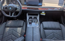 BMW 7 Series 740i xDrive Sedan 2026