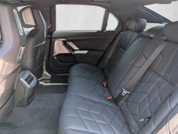 BMW 7 Series 740i xDrive Sedan 2026