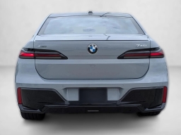BMW 7 Series 740i xDrive Sedan 2026