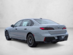 BMW 7 Series 740i xDrive Sedan 2026