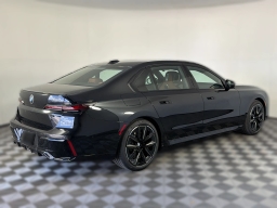 BMW 7 Series 740i xDrive Sedan 2026