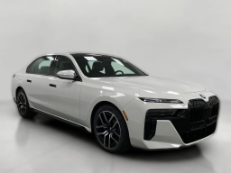 BMW 7 Series 740i xDrive Sedan 2026