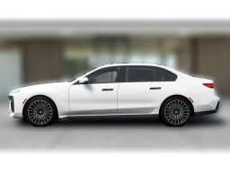 BMW 7 Series 740i xDrive Sedan 2026