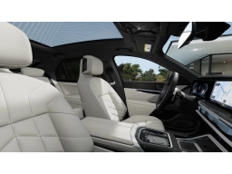 BMW 7 Series 740i xDrive Sedan 2026