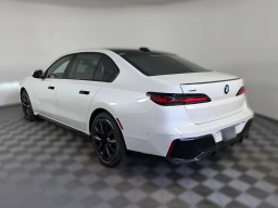 BMW 7 Series 740i xDrive Sedan 2026