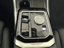 BMW 7 Series 740i xDrive Sedan 2026