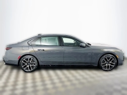 BMW 7 Series 740i xDrive Sedan 2026