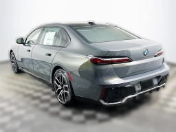 BMW 7 Series 740i xDrive Sedan 2026