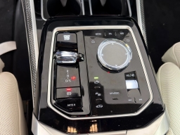 BMW 7 Series 760i xDrive Sedan 2026