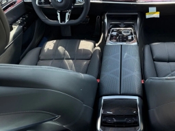 BMW 7 Series 760i xDrive Sedan 2026