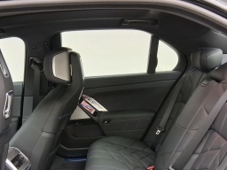 BMW 7 Series 760i xDrive Sedan 2026