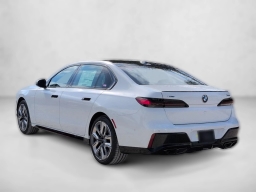 BMW 7 Series 760i xDrive Sedan 2026