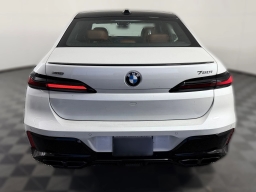 BMW 7 Series 760i xDrive Sedan 2026
