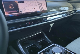 BMW 7 Series 760i xDrive Sedan 2025
