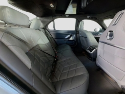 BMW 7 Series 760i xDrive Sedan 2026