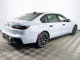 BMW 7 Series 760i xDrive Sedan 2026