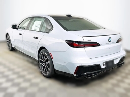 BMW 7 Series 760i xDrive Sedan 2026