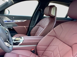 BMW 7 Series 760i xDrive Sedan 2026