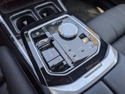 BMW 7 Series 760i xDrive Sedan 2026
