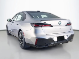 BMW 7 Series 750e xDrive Plug-In Hybrid 2026