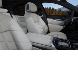 BMW 7 Series 750e xDrive Plug-In Hybrid 2026