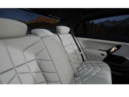 BMW 7 Series 750e xDrive Plug-In Hybrid 2026
