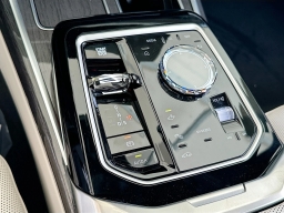 BMW 7 Series 750e xDrive Plug-In Hybrid 2026
