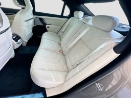 BMW 7 Series 750e xDrive Plug-In Hybrid 2026