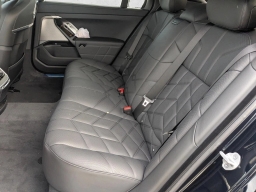 BMW 7 Series 750e xDrive Plug-In Hybrid 2026