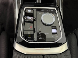 BMW 7 Series 750e xDrive Plug-In Hybrid 2026