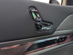 BMW 7 Series 750e xDrive Plug-In Hybrid 2026