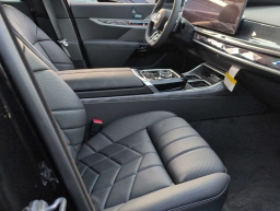 BMW 7 Series 750e xDrive Plug-In Hybrid 2026