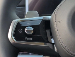 BMW 7 Series 750e xDrive Plug-In Hybrid 2026